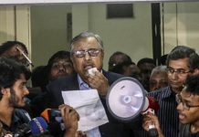যে কারণে ৪০ ঘন্টা পর শিক্ষার্থীদের সামনে এলেন বুয়েট ভিসি