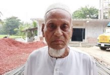 ৬০ বছর ধরে বিনা বেতনে ভালোবেসে মসজিদে আজান দিচ্ছেন অজি উল্যা